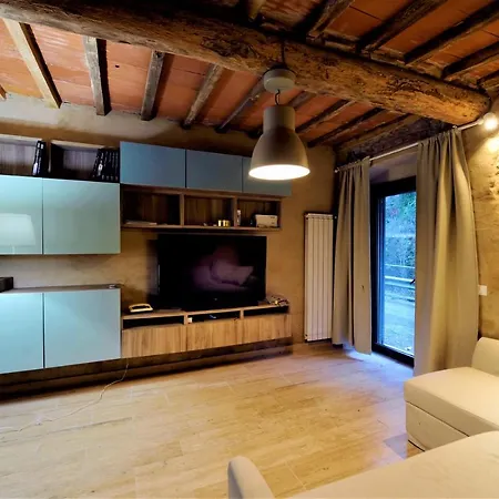 Incantevole Casa Sul Fiume, Relax E Natura Ai Piedi Della Alpi Apuane Casa vacanze