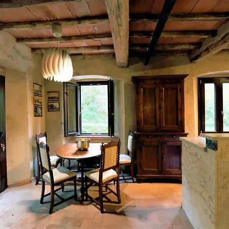 Casa vacanze Incantevole Casa Sul Fiume, Relax E Natura Ai Piedi Della Alpi Apuane